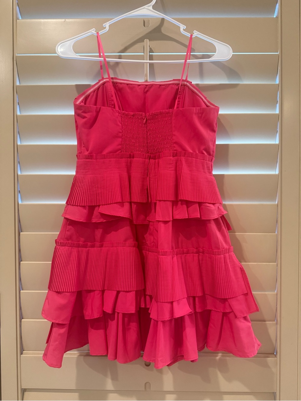 DO+BE Hot Pink Tiered Ruffle Party Dress medium - Picture 2 of 3